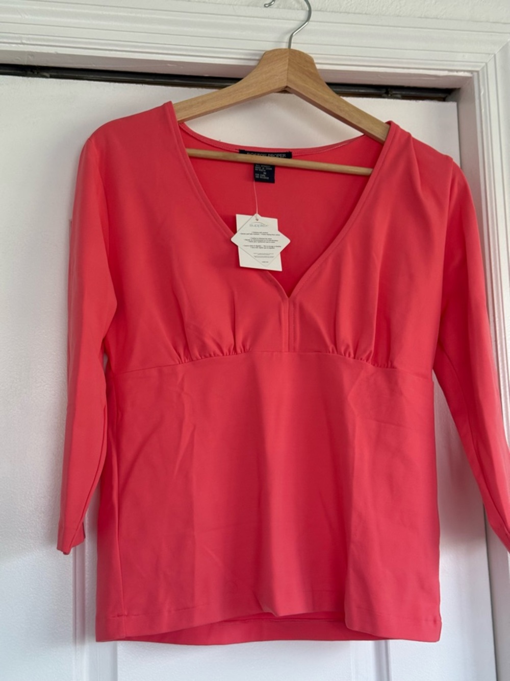 Boston Proper Coral V-Neck 3/4 Sleeve Blouse